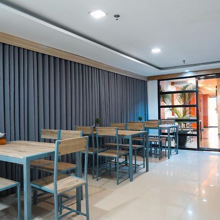 Travelbee Business Inn Cebu Exteriör bild