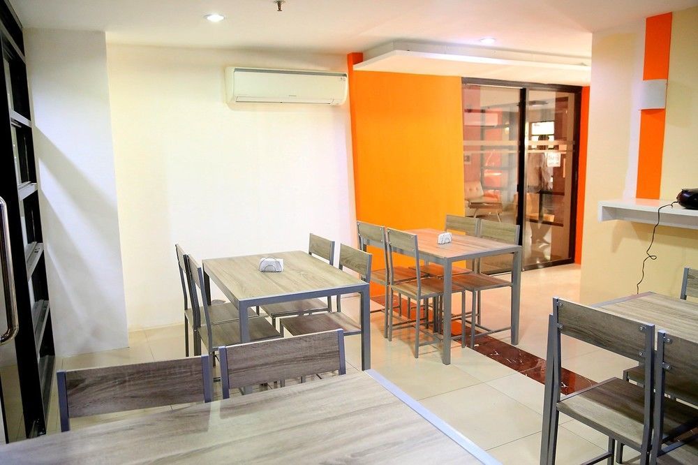 Travelbee Business Inn Cebu Exteriör bild