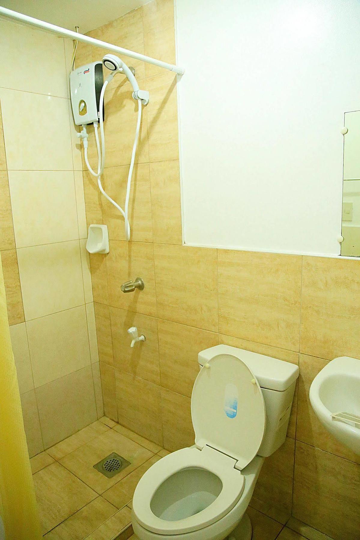 Travelbee Business Inn Cebu Exteriör bild